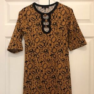 A-line short 70s vibe dress